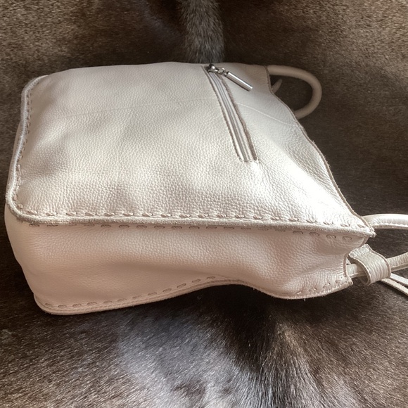 The Sak Los Feliz Pebbled Leather Crossbody Handbag - Picture 5 of 13